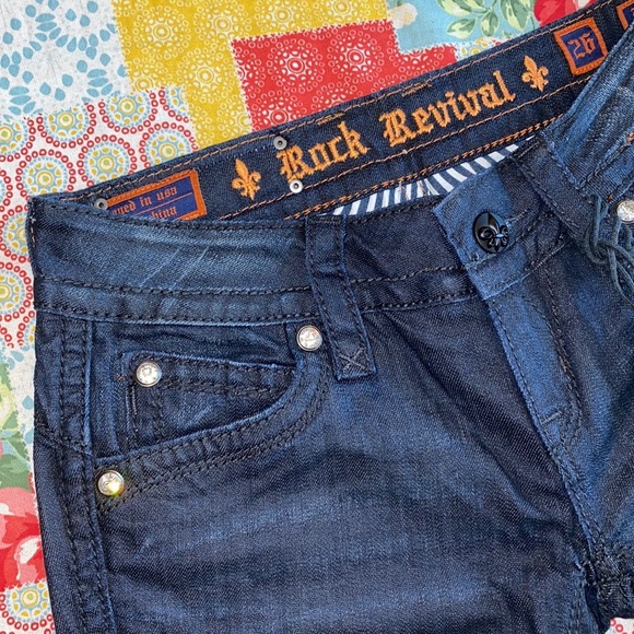 ๐ NWT! Raquel Rock Revival Boot Cut Jeans! - Picture 3 of 8